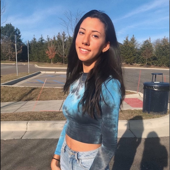 Meet your Posher, Kat - Picture 1 of 1